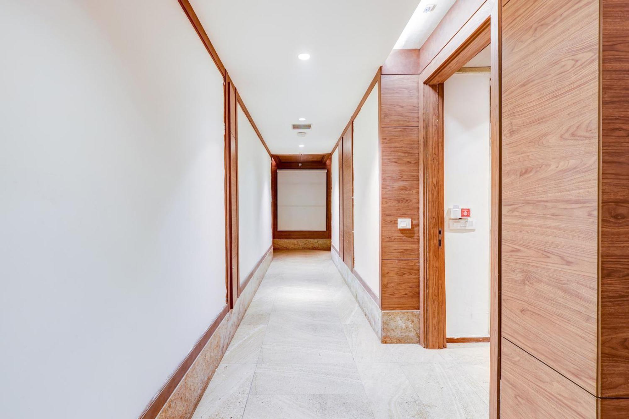Super Townhouse Chhatarpur Near Metro Park 뉴델리 외부 사진